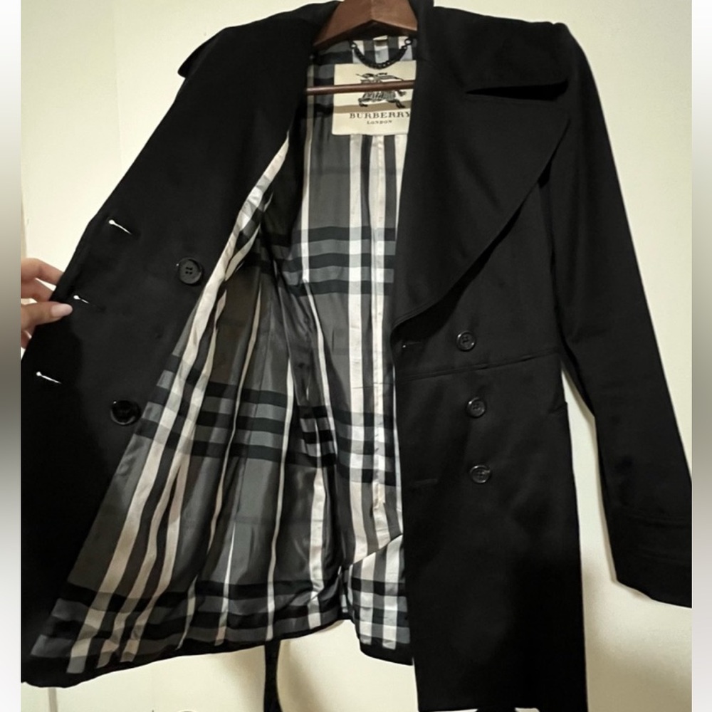 Burberry black trench coat - Picture 4 of 7